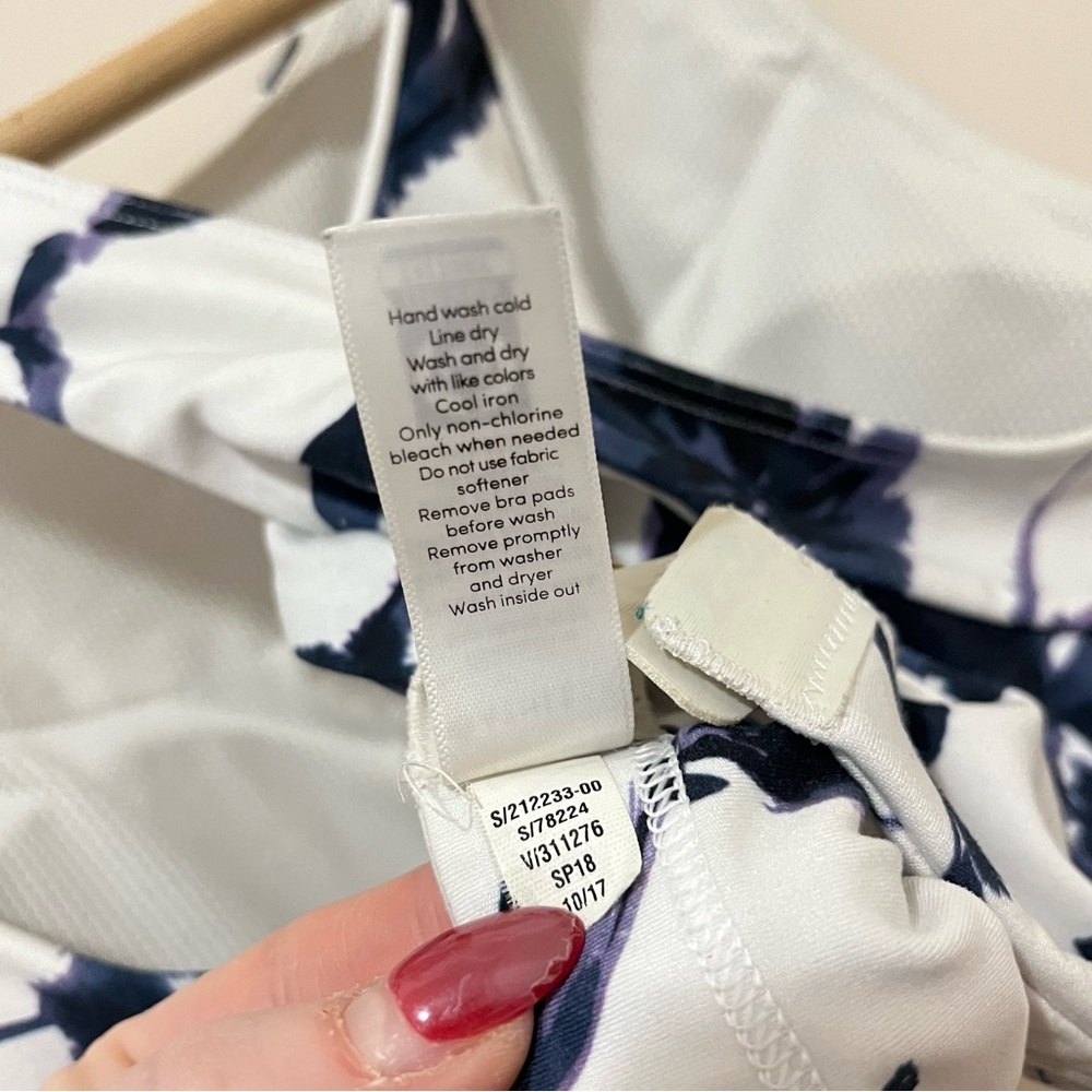 ATHLETA SPORTS BRA WHITE WATER FLOWER HIGH NECK SMALL - Picture 10 of 12